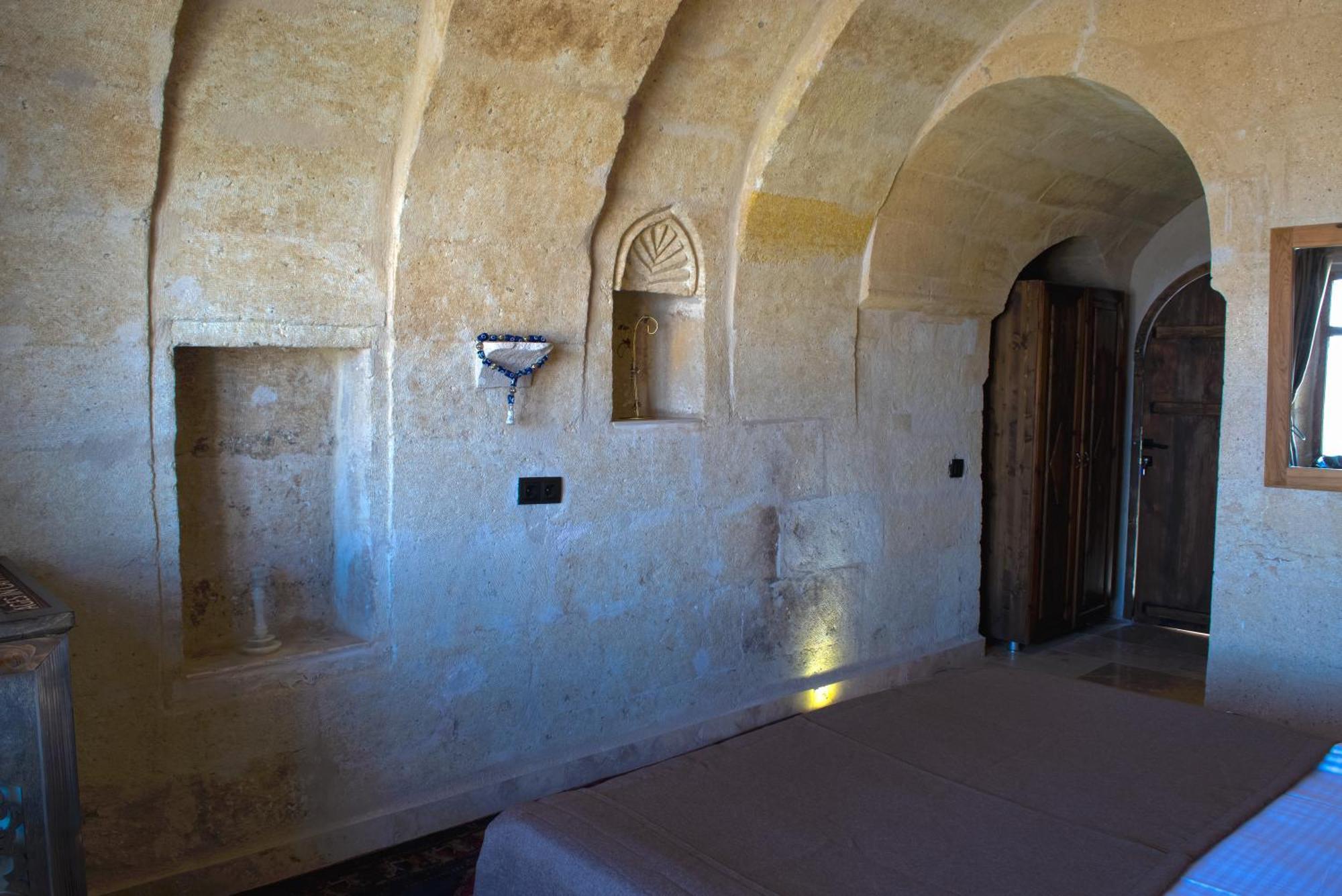 Ages In Cappadocia Hotel อุตชิซาร์ ภายนอก รูปภาพ