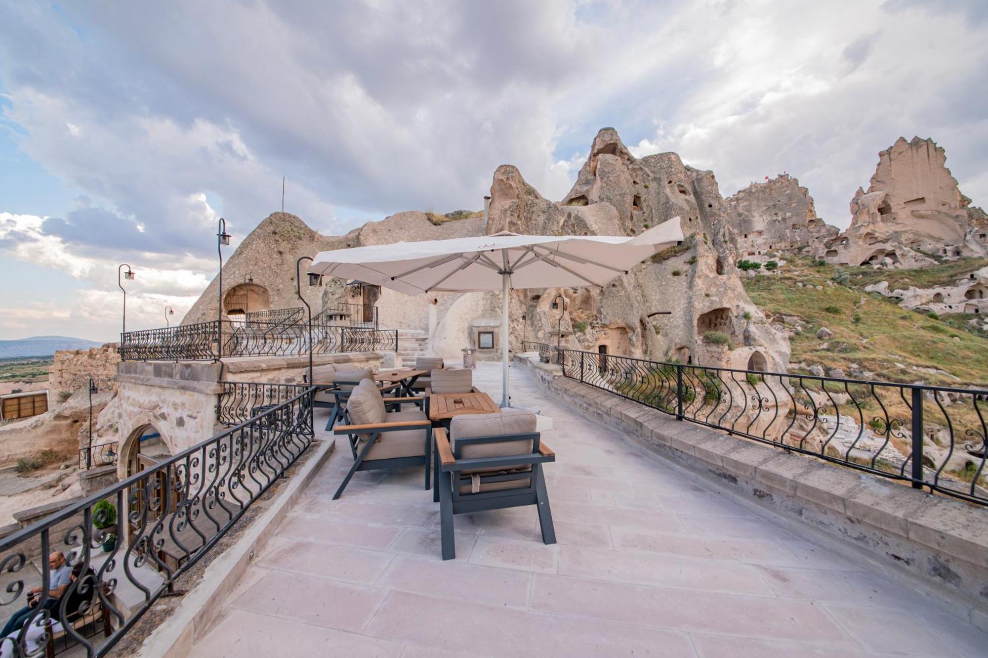 Ages In Cappadocia Hotel อุตชิซาร์ ภายนอก รูปภาพ