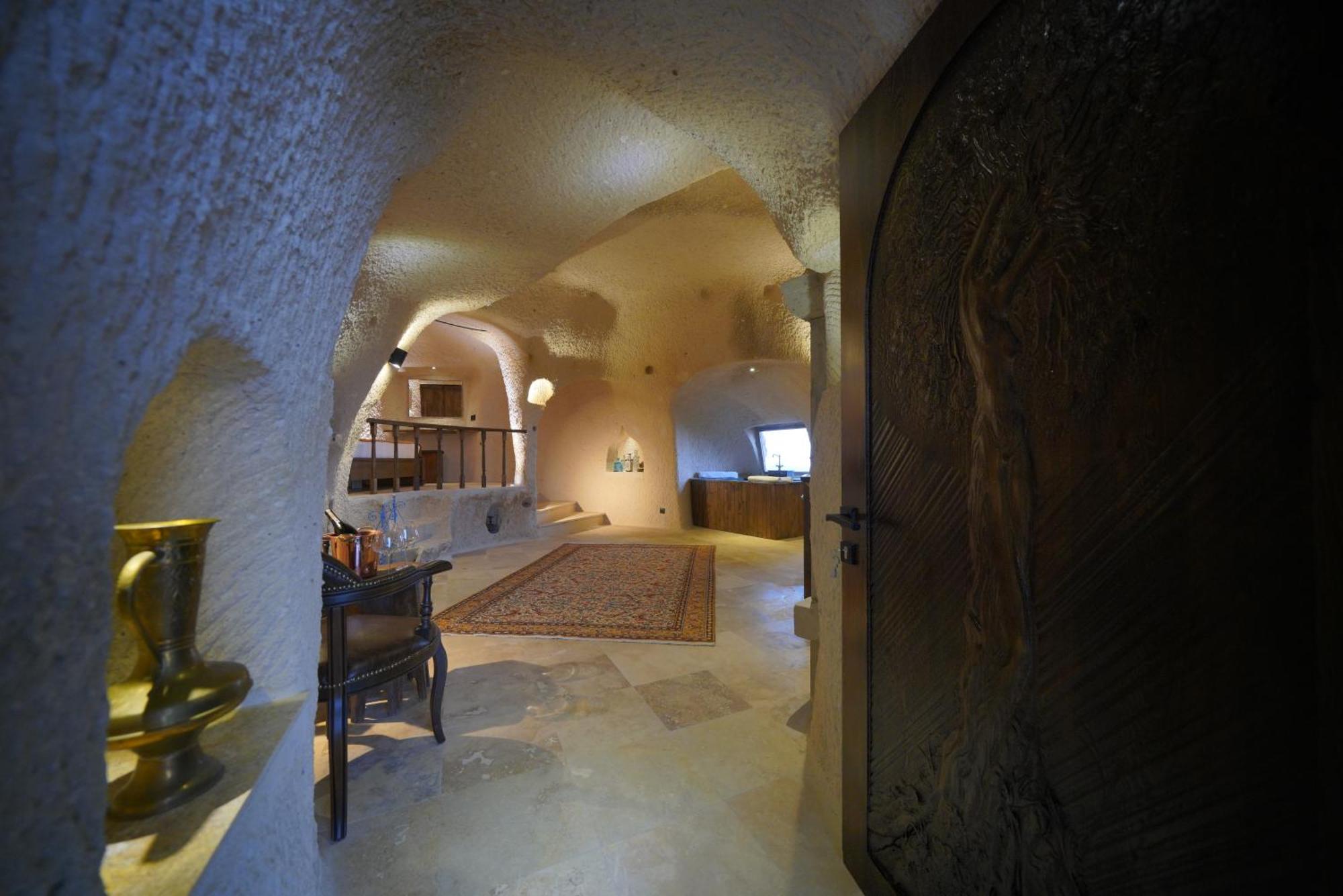 Ages In Cappadocia Hotel อุตชิซาร์ ภายนอก รูปภาพ