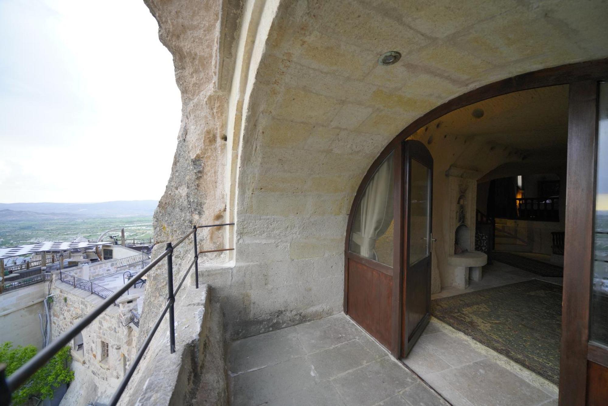Ages In Cappadocia Hotel อุตชิซาร์ ภายนอก รูปภาพ