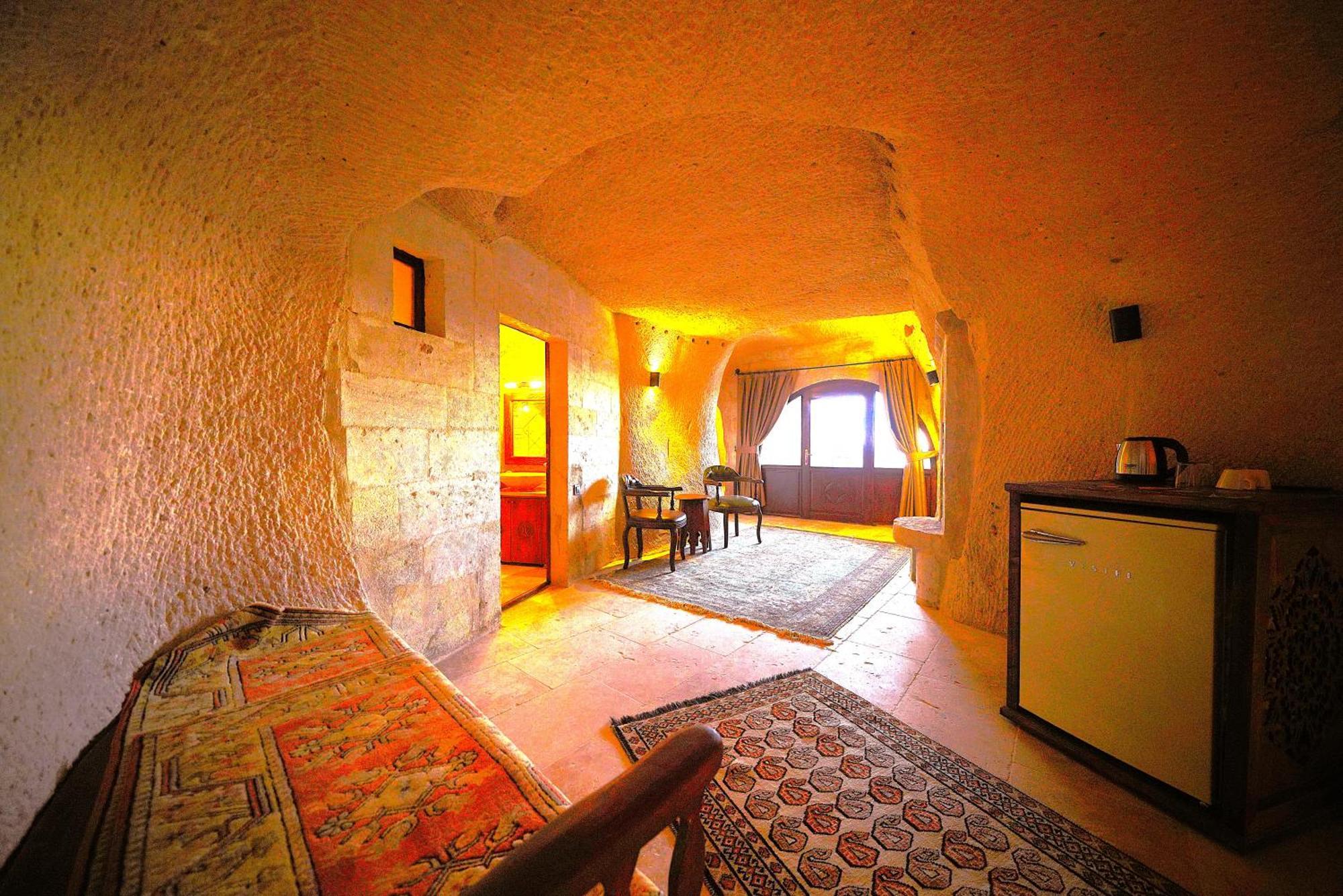 Ages In Cappadocia Hotel อุตชิซาร์ ภายนอก รูปภาพ